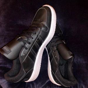 Stylish✨ & Comfortable🌟  Adidas⚡️